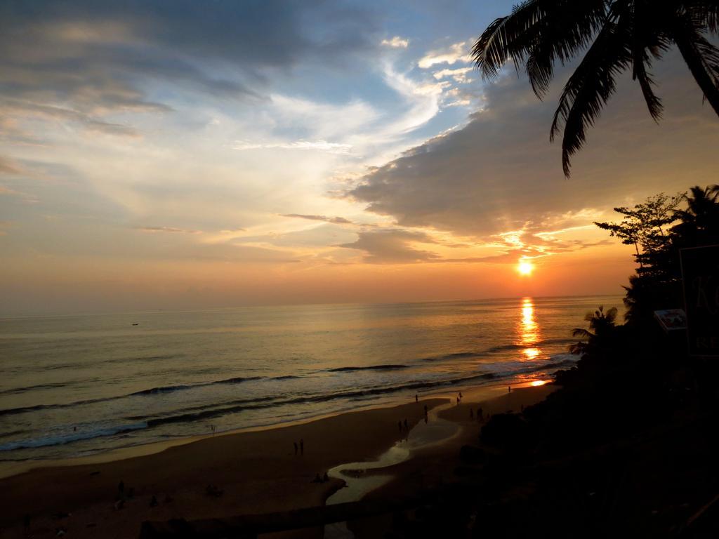 Hill Top Ayurvedic Beach Resort Варкала Экстерьер фото