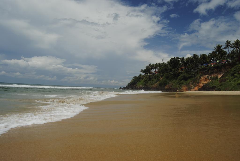 Hill Top Ayurvedic Beach Resort Варкала Экстерьер фото